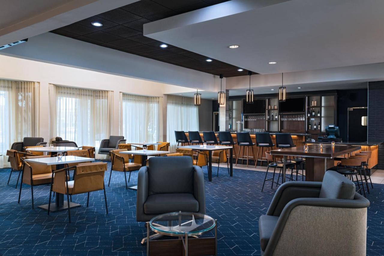 Hotel Courtyard By Marriott San Antonio Airport Exterior foto